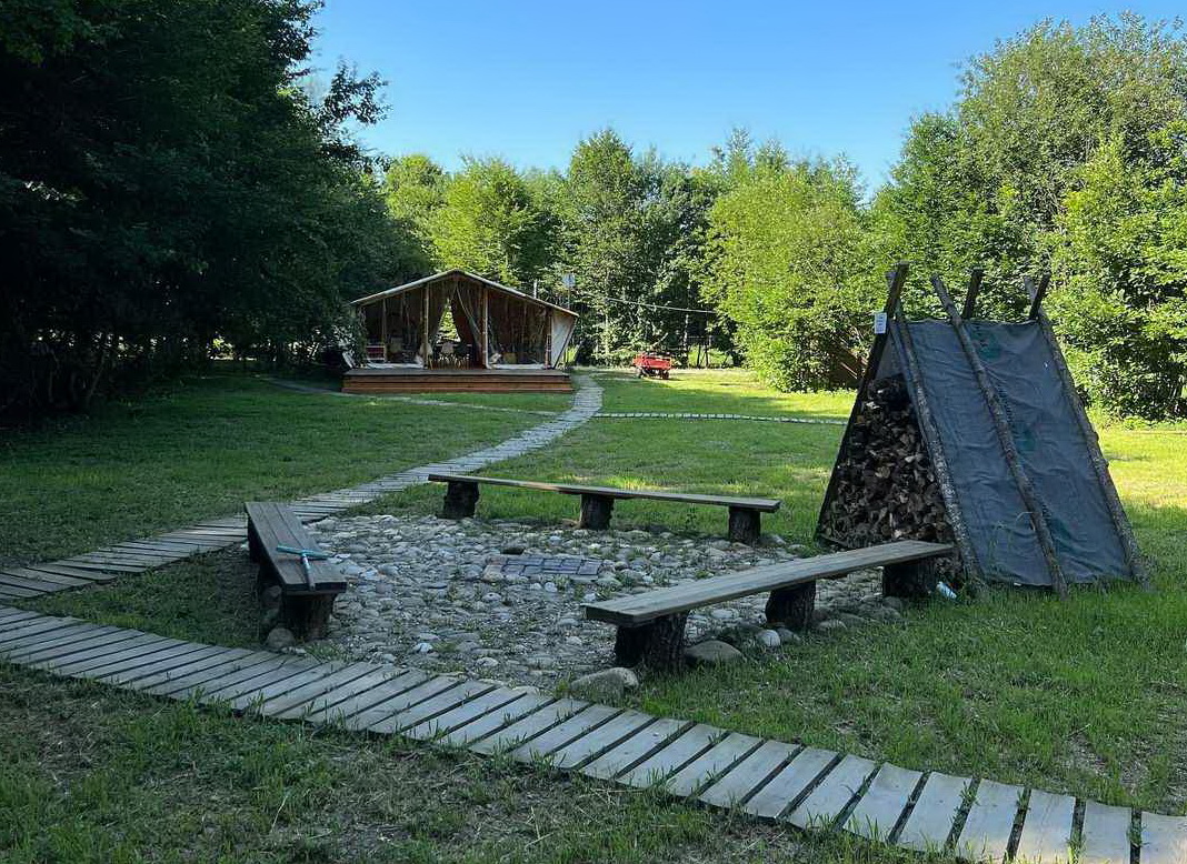 Глэмпинг Место