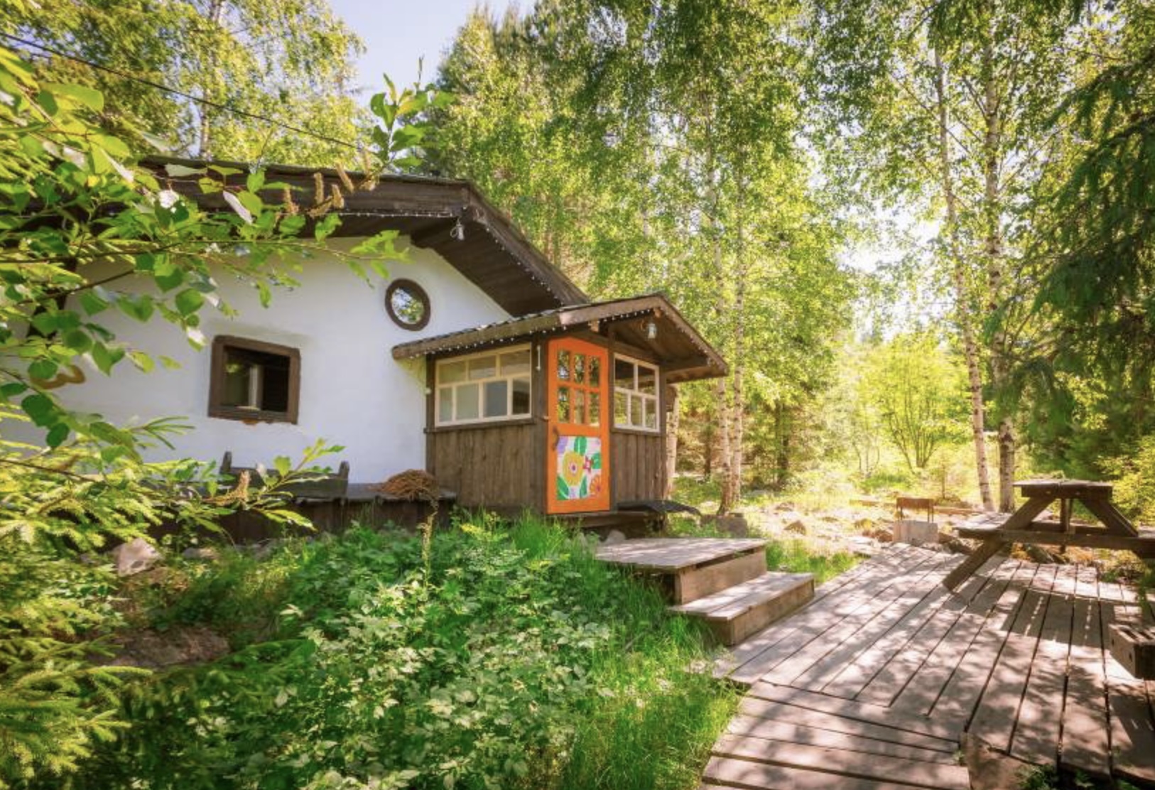 Деревня Хоббитов на Белой