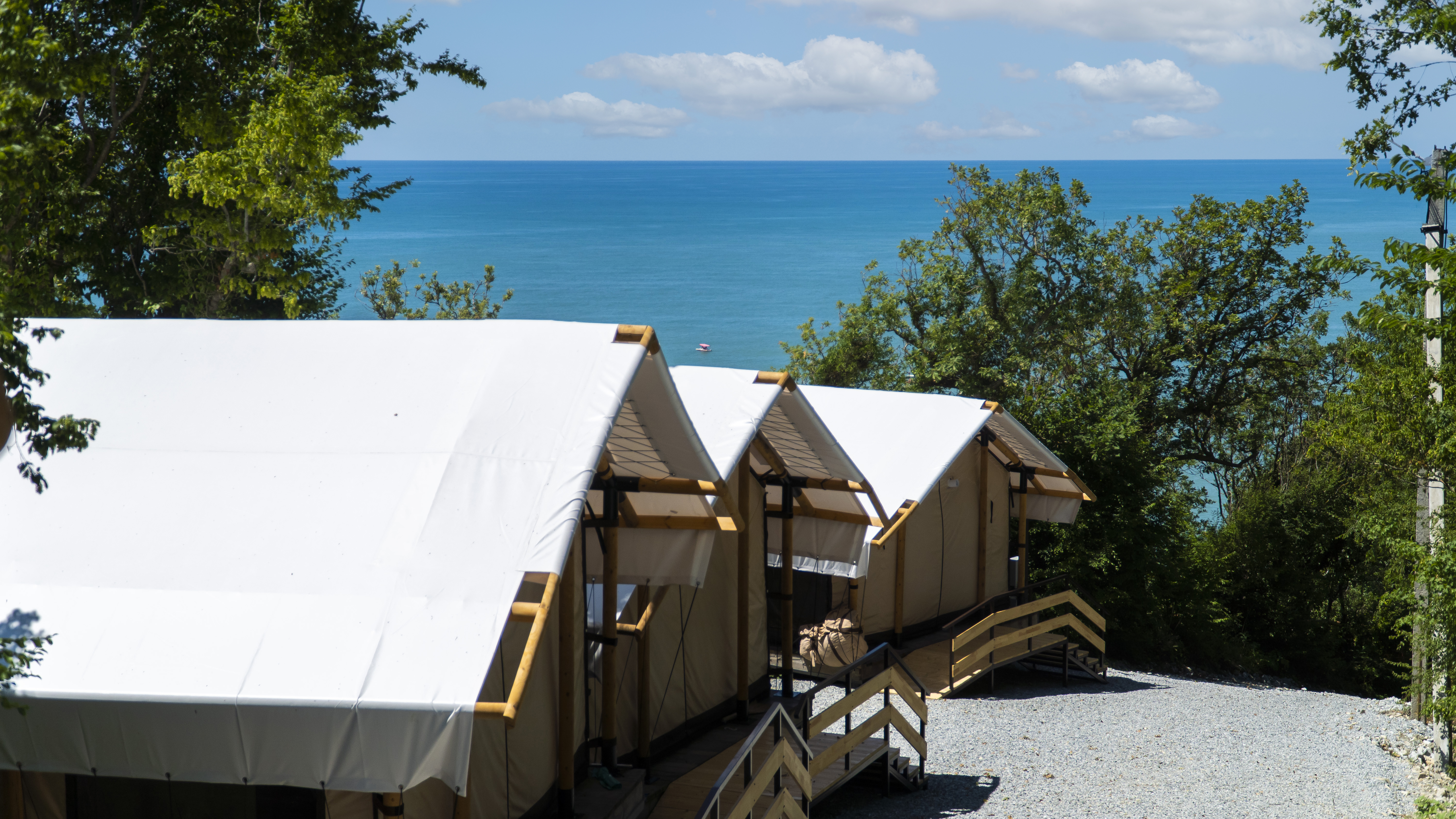 Глэмпинг Море на ладони